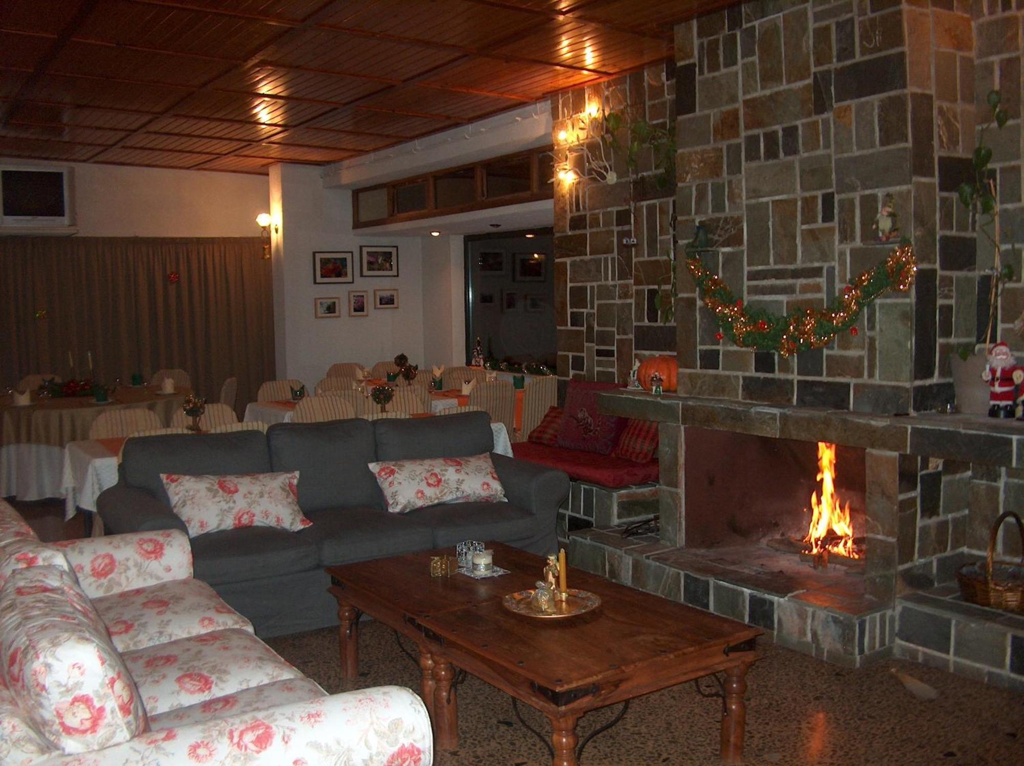 Chrissa Camping Rooms & Bungalows Delphi Zewnętrze zdjęcie